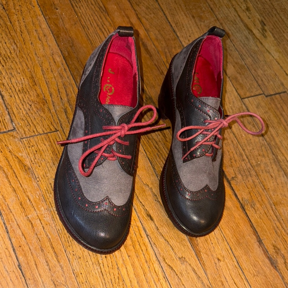 J-41 Adventure Black and Gray Lace-Up Shoes